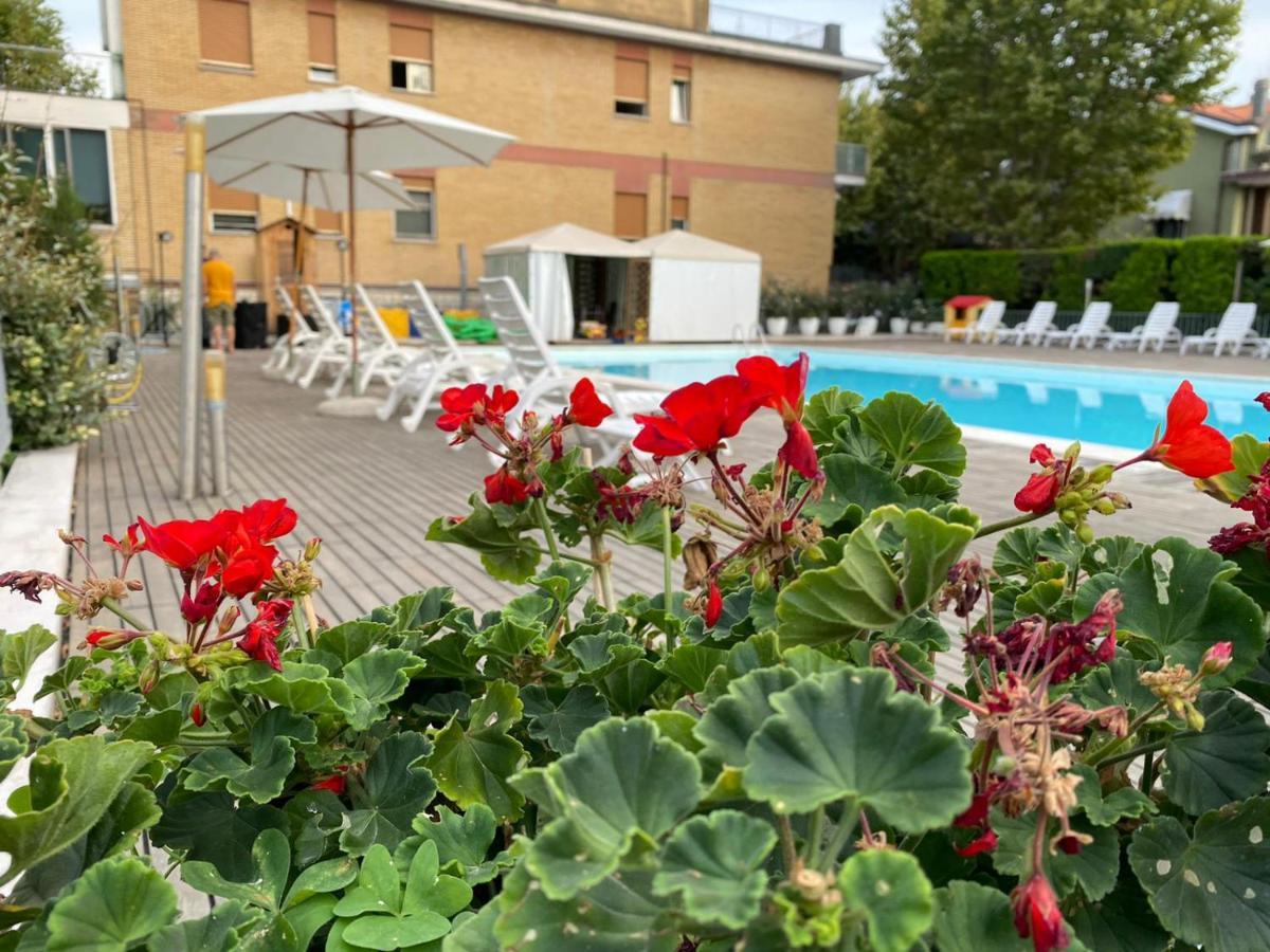 Hotel St. Moritz Bellaria-Igea Marina Zewnętrze zdjęcie