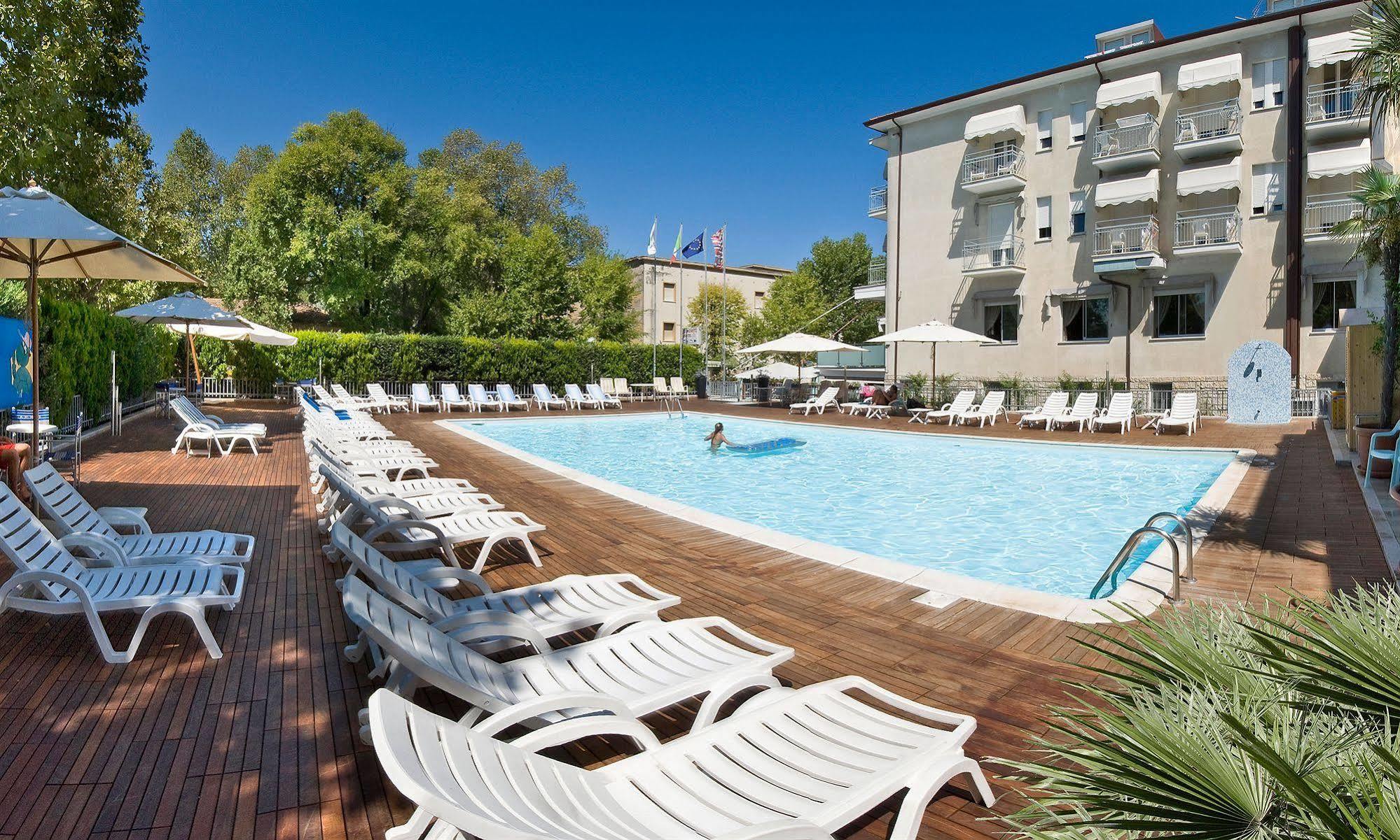 Hotel St. Moritz Bellaria-Igea Marina Zewnętrze zdjęcie